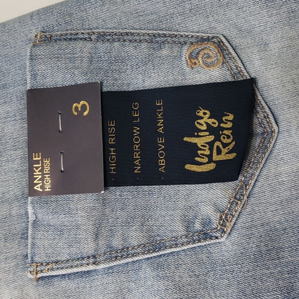 INDIGO REIN destroyed high rise jeans - Picture 12 of 17